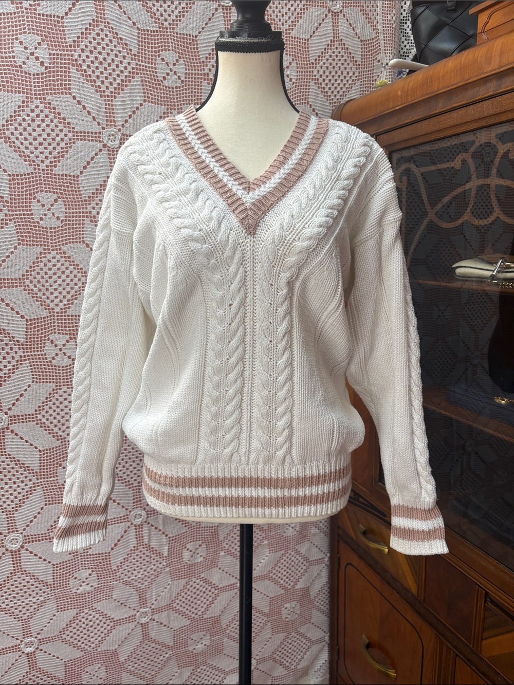 Vintage Northern Spirit Cable Knit Sweater – M